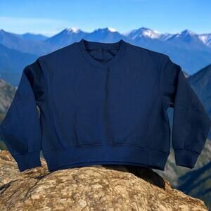 Women’s Navy Blue V-Neck Long Sleeves Crop Sweatshirt Size M NWOT